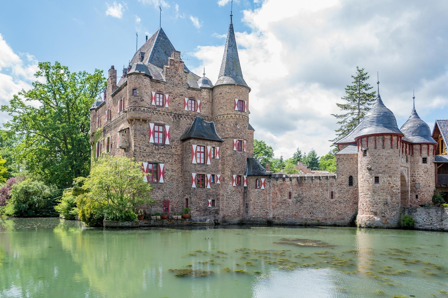 Burg Satzvey Guest House Mechernich Exterior photo
